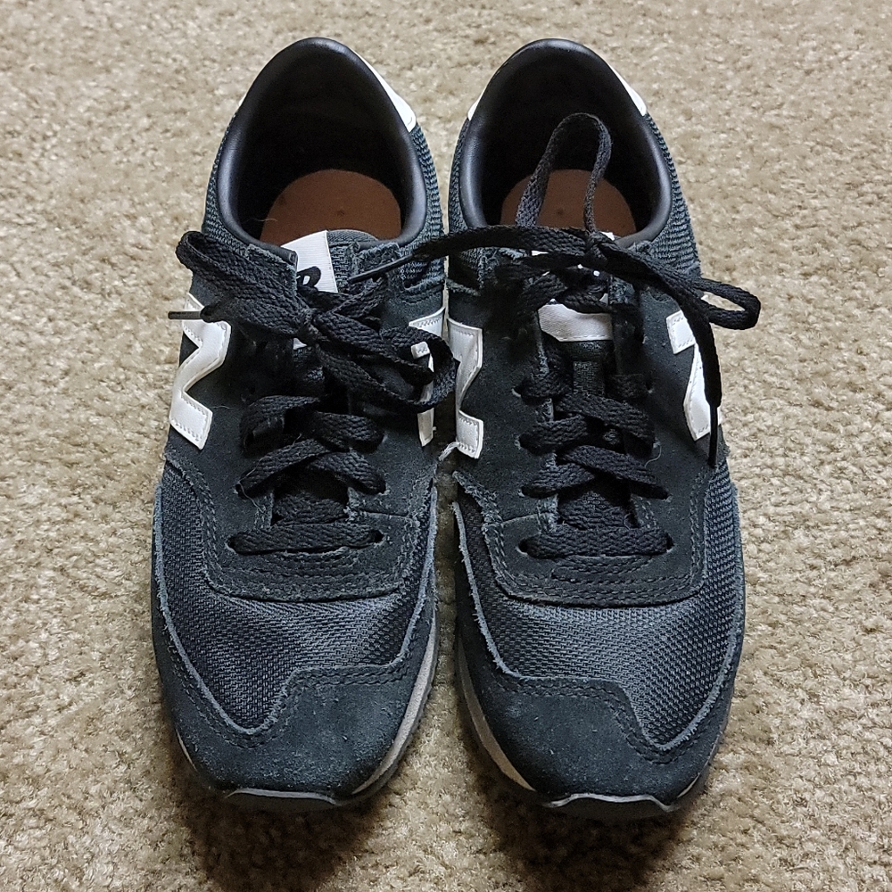 New Balance 620